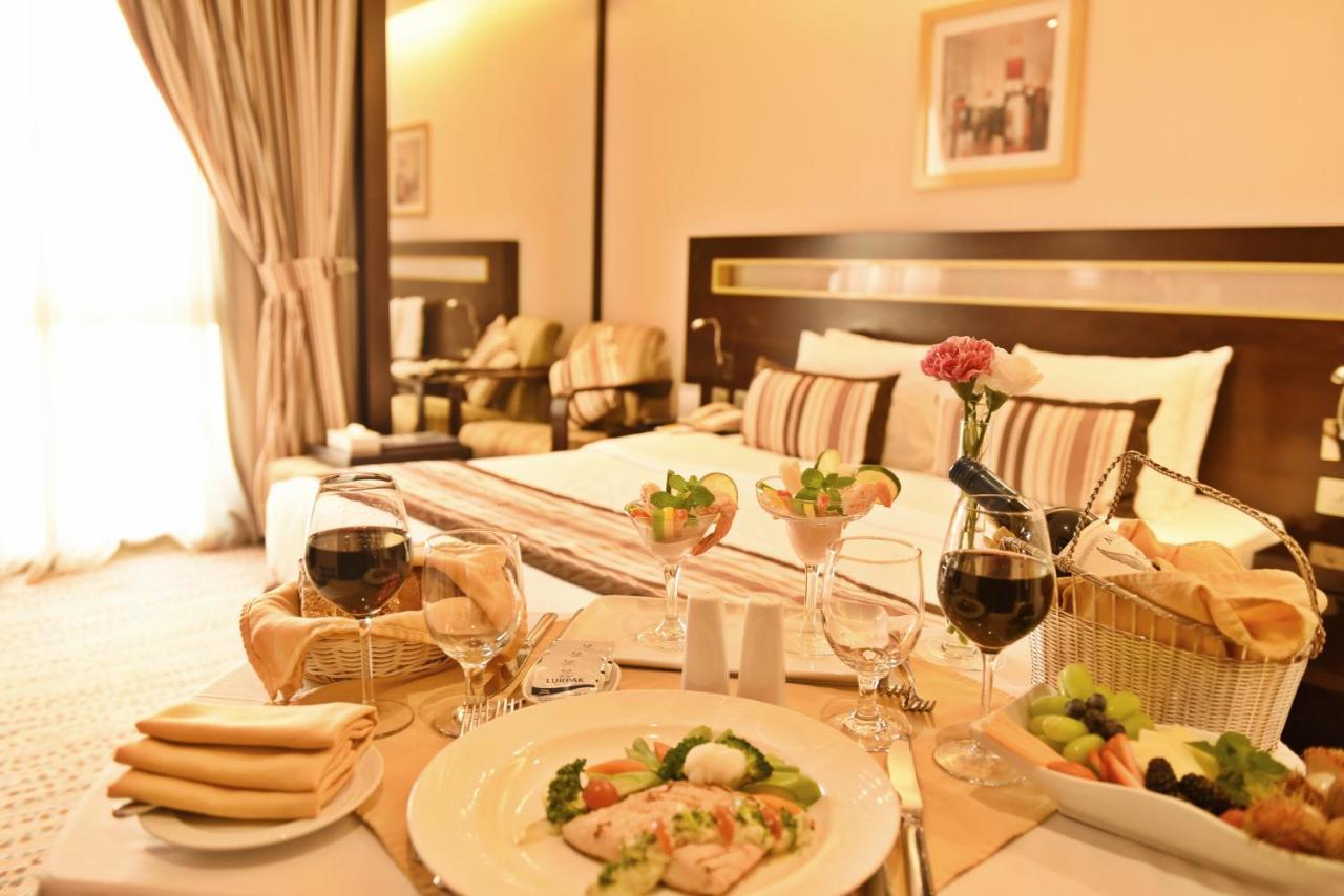 Готель Golden Tulip Bahrain Манама Екстер'єр фото